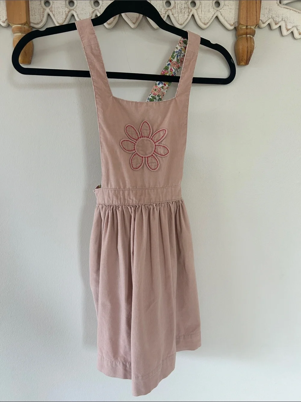 Mini Boden Girls Pink Cotton Corduroy Pinafore Dress with Floral Embroidery, 7/8
